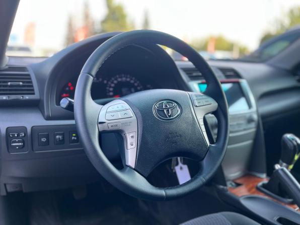 Toyota Camry VI (XV40) Рестайлинг с пробегом 2011 года, цена 1 200 000 рублей, 197393 км, седан, Автокод Объявления