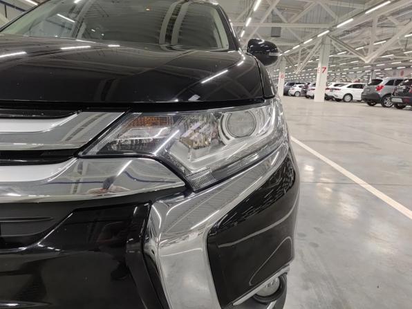 Mitsubishi Outlander III Рестайлинг 2 с пробегом 2015 года, цена 1 550 000 рублей, 188210 км, внедорожник, Автокод Объявления