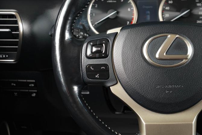Lexus NX I Рестайлинг с пробегом 2017 года, цена 3 449 000 рублей, 97502 км, внедорожник, Автокод Объявления