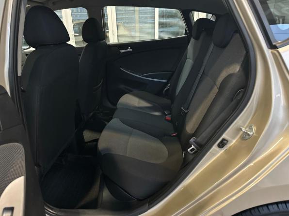 Hyundai Solaris I с пробегом 2013 года, цена 740 000 рублей, 175900 км, хэтчбек, Автокод Объявления
