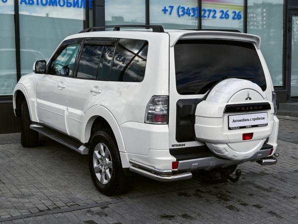 Mitsubishi Pajero IV Рестайлинг 1 с пробегом 2014 года, цена 2 125 000 рублей, 267925 км, внедорожник, Автокод Объявления