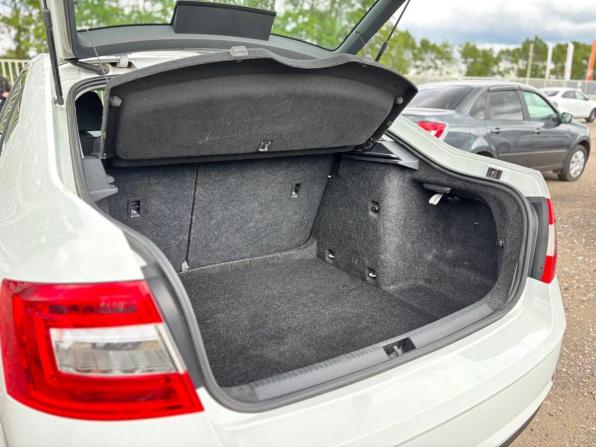 Skoda Octavia III (A7) Рестайлинг с пробегом 2019 года, цена 1 700 000 рублей, 145131 км, лифтбек, Автокод Объявления