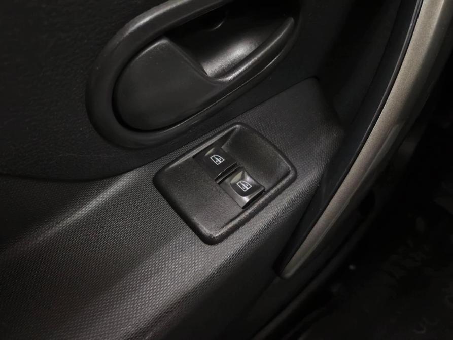 Renault Sandero II Рестайлинг Альметьевск  - изображение 11