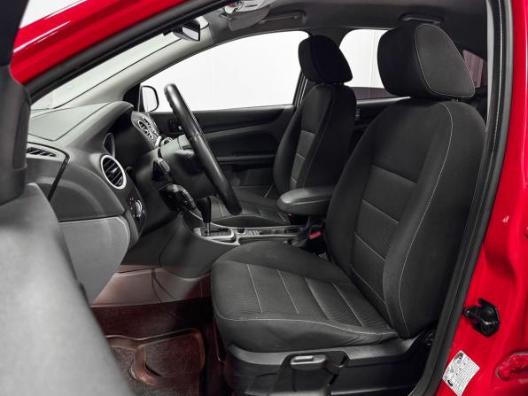 Ford Focus II Рестайлинг с пробегом 2011 года, цена 699 000 рублей, 274076 км, хэтчбек, Автокод Объявления