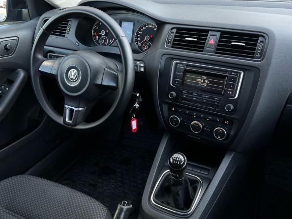 Volkswagen Jetta VI Рестайлинг с пробегом 2014 года, цена 999 000 рублей, 137254 км, седан, Автокод Объявления