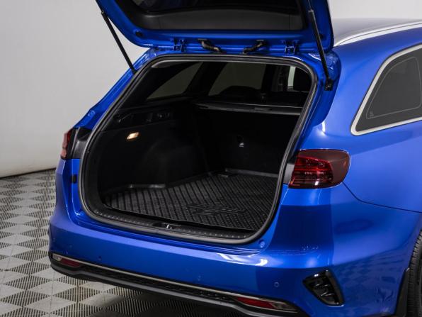 Kia Ceed III Рестайлинг с пробегом 2022 года, цена 2 498 000 рублей, 84323 км, универсал, Автокод Объявления