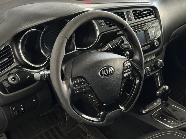 Kia Ceed II с пробегом 2014 года, цена 977 000 рублей, 250889 км, универсал, Автокод Объявления