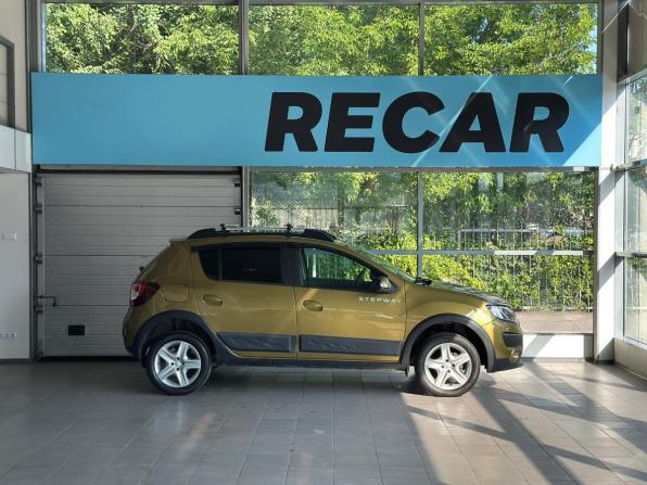 Renault Sandero II с пробегом 2018 года, цена 1 060 000 рублей, 78043 км, хэтчбек, Автокод Объявления