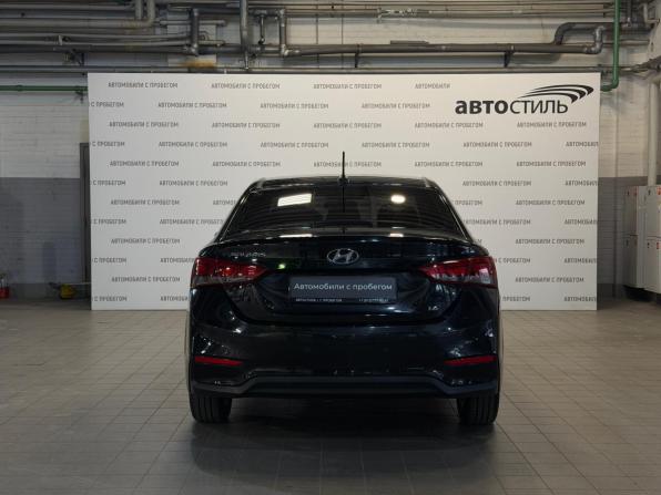 Hyundai Solaris II с пробегом 2019 года, цена 1 239 000 рублей, 102686 км, седан, Автокод Объявления