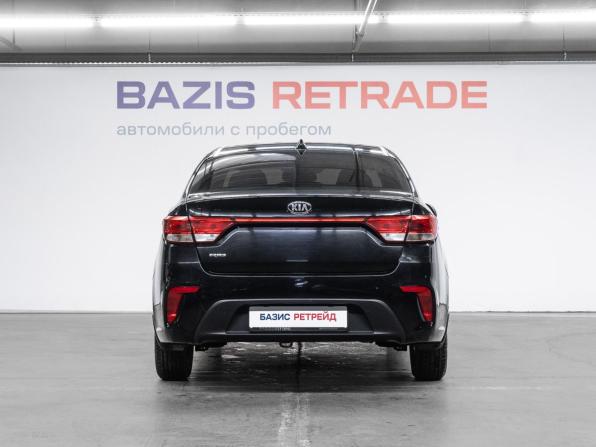 Kia Rio IV с пробегом 2018 года, цена 1 390 000 рублей, 92714 км, седан, Автокод Объявления
