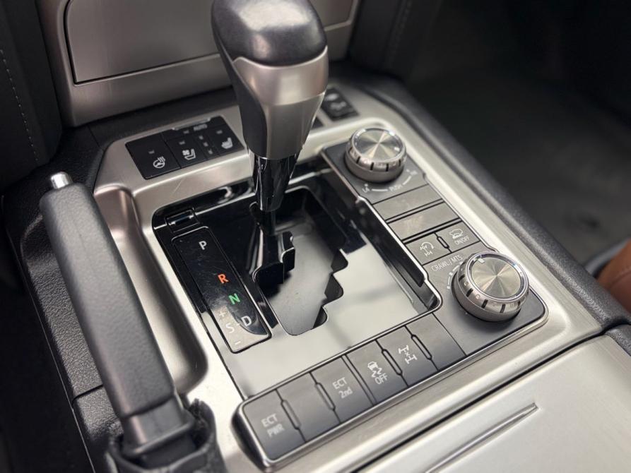 Toyota Land Cruiser 200 Series Рестайлинг 2 Ростов-на-Дону  - изображение 11