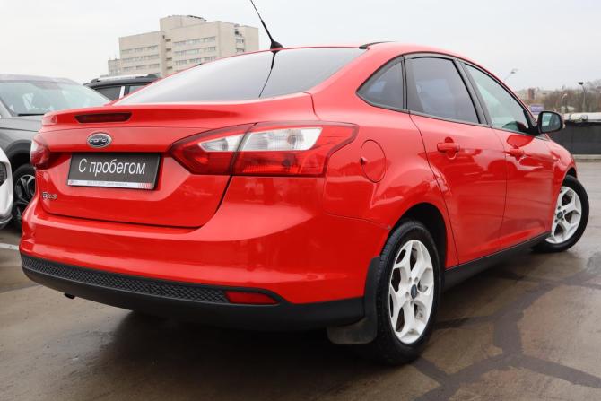 Ford Focus III с пробегом 2013 года, цена 529 000 рублей, 200000 км, седан, Автокод Объявления