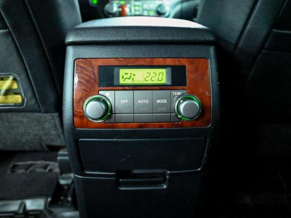 Toyota Highlander II (XU40) Рестайлинг с пробегом 2011 года, цена 2 150 000 рублей, 172064 км, внедорожник, Автокод Объявления