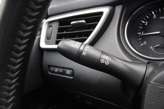 Nissan Qashqai II с пробегом 2015 года, цена 1 280 000 рублей, 192969 км, внедорожник, Автокод Объявления
