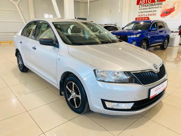 Skoda Rapid I с пробегом 2017 года, цена 1 290 000 рублей, 73447 км, лифтбек, Автокод Объявления