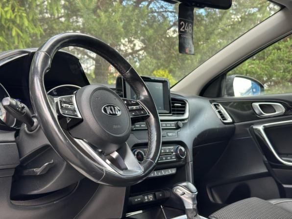 Kia Ceed III с пробегом 2019 года, цена 1 320 000 рублей, 209530 км, универсал, Автокод Объявления