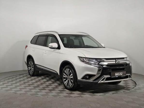 Mitsubishi Outlander III Рестайлинг 3 с пробегом 2019 года, цена 1 869 000 рублей, 156104 км, внедорожник, Автокод Объявления