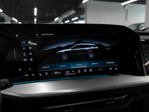 Audi Q5 III с пробегом 2025 года, цена 7 450 000 рублей, 1458 км, внедорожник, Автокод Объявления