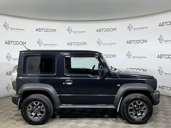 Suzuki Jimny IV с пробегом 2022 года, цена 3 097 000 рублей, 54399 км, внедорожник, Автокод Объявления