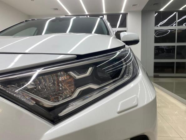 Toyota RAV4 V (XA50) с пробегом 2021 года, цена 3 650 000 рублей, 122800 км, внедорожник, Автокод Объявления