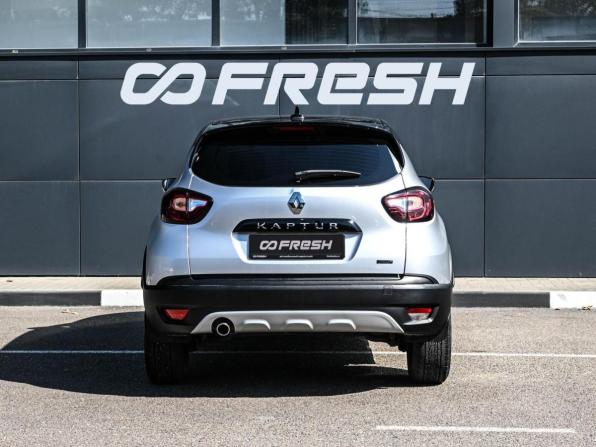 Renault Kaptur I Рестайлинг с пробегом 2021 года, цена 1 559 000 рублей, 76671 км, внедорожник, Автокод Объявления