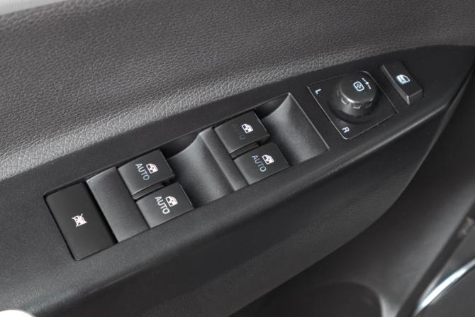 Opel Antara I Рестайлинг с пробегом 2013 года, цена 1 319 000 рублей, 178000 км, внедорожник, Автокод Объявления