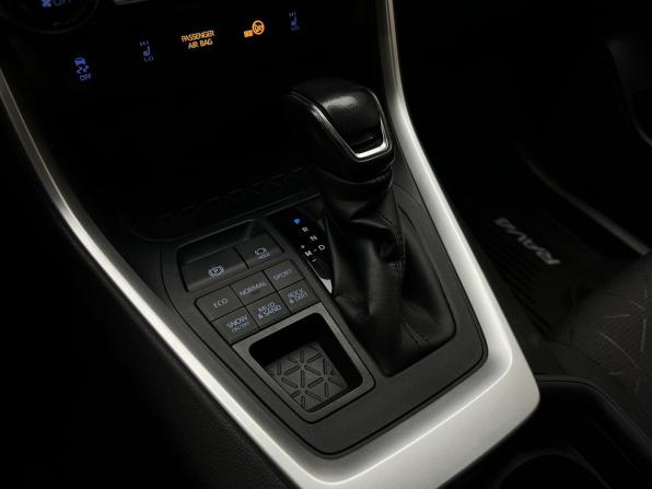 Toyota RAV4 V (XA50) с пробегом 2022 года, цена 3 601 250 рублей, 66711 км, внедорожник, Автокод Объявления