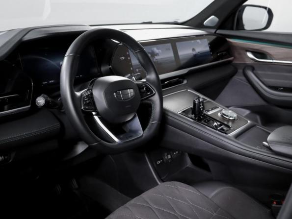 Geely Monjaro I Рестайлинг с пробегом 2025 года, цена 3 750 000 рублей, 28500 км, внедорожник, Автокод Объявления