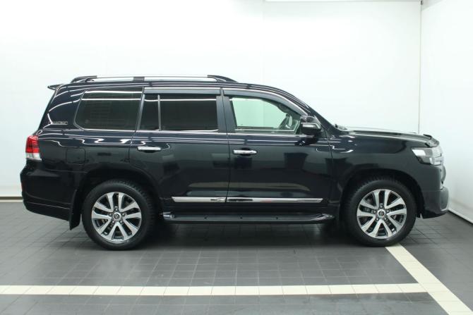 Toyota Land Cruiser 200 Series Рестайлинг 2 с пробегом 2017 года, цена 8 345 000 рублей, 104865 км, внедорожник, Автокод Объявления