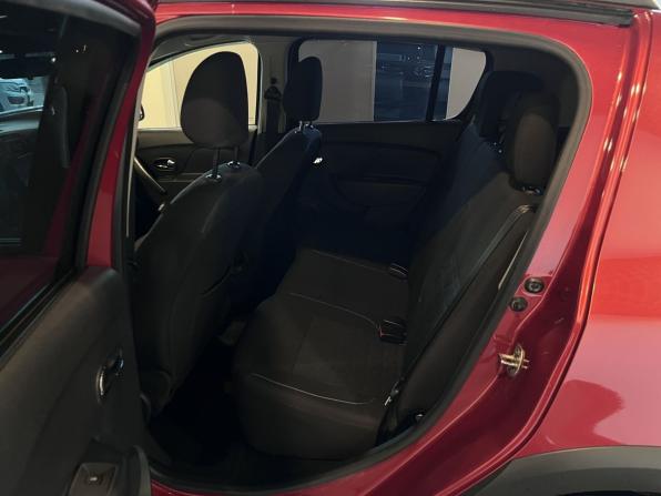 Renault Sandero II с пробегом 2017 года, цена 1 300 000 рублей, 58055 км, хэтчбек, Автокод Объявления