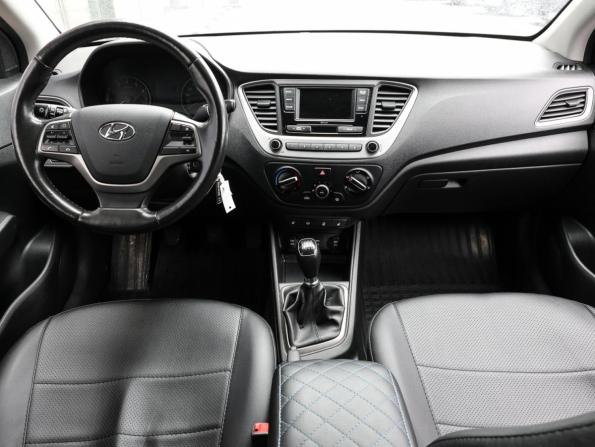 Hyundai Solaris II с пробегом 2018 года, цена 1 199 000 рублей, 151794 км, седан, Автокод Объявления