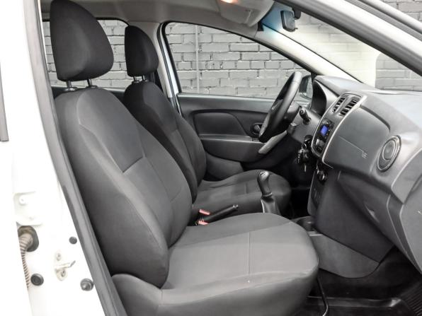 Renault Sandero II Рестайлинг с пробегом 2019 года, цена 1 190 000 рублей, 96096 км, хэтчбек, Автокод Объявления