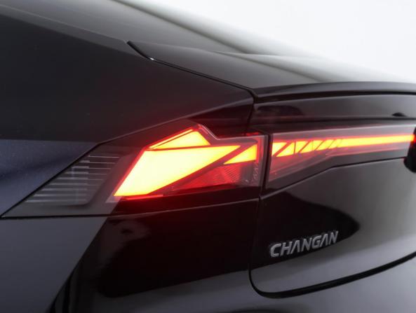 Changan UNI-V I с пробегом 2024 года, цена 2 274 000 рублей, 12200 км, лифтбек, Автокод Объявления