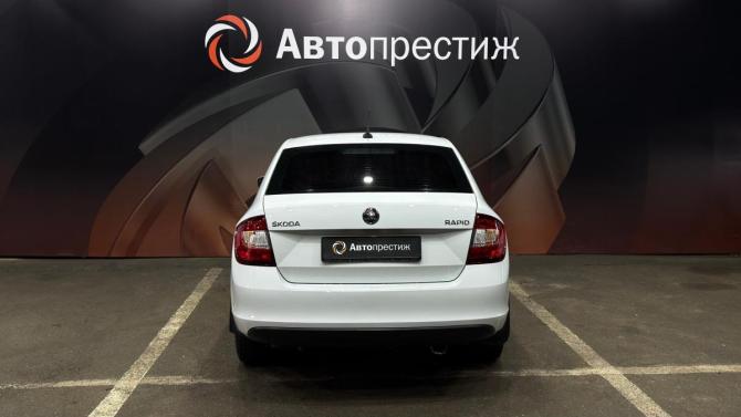 Skoda Rapid I Рестайлинг с пробегом 2018 года, цена 1 170 000 рублей, 147947 км, лифтбек, Автокод Объявления