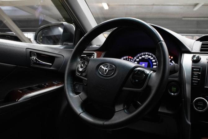 Toyota Camry VII (XV50) с пробегом 2012 года, цена 1 539 000 рублей, 235111 км, седан, Автокод Объявления