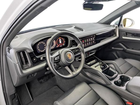 Porsche Cayenne III Рестайлинг с пробегом 2024 года, цена 12 250 000 рублей, 27718 км, внедорожник, Автокод Объявления