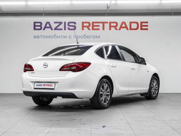 Opel Astra J Рестайлинг с пробегом 2014 года, цена 750 000 рублей, 174550 км, седан, Автокод Объявления