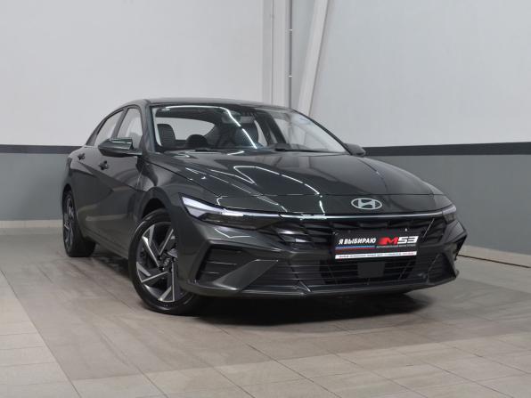 Hyundai Elantra VII (CN7) Рестайлинг с пробегом 2023 года, цена 2 124 997 рублей, 13777 км, седан, Автокод Объявления