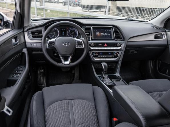 Hyundai Sonata VII (LF) Рестайлинг с пробегом 2018 года, цена 1 806 070 рублей, 97488 км, седан, Автокод Объявления
