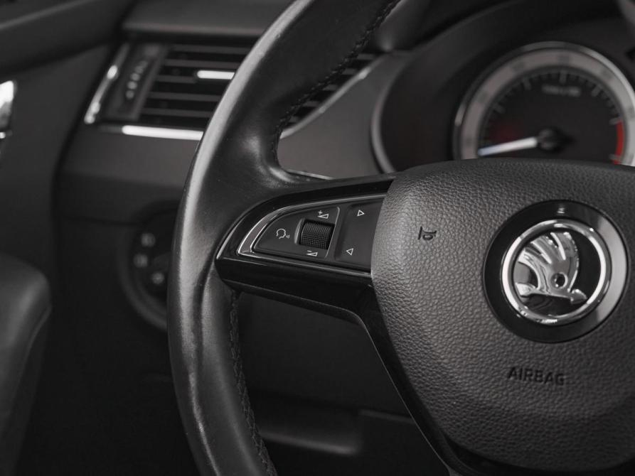 Skoda Octavia III (A7) Рестайлинг Москва  - изображение 11