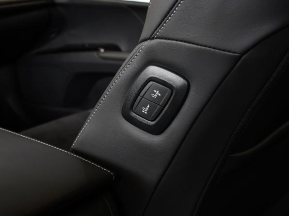 Toyota Camry IX (XV80) China Market с пробегом 2026 года, цена 4 690 000 рублей, 1 км, седан, Автокод Объявления