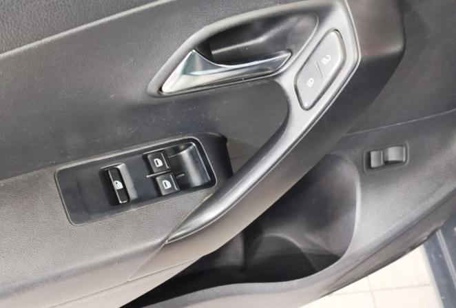 Volkswagen Polo V с пробегом 2013 года, цена 860 000 рублей, 260358 км, седан, Автокод Объявления