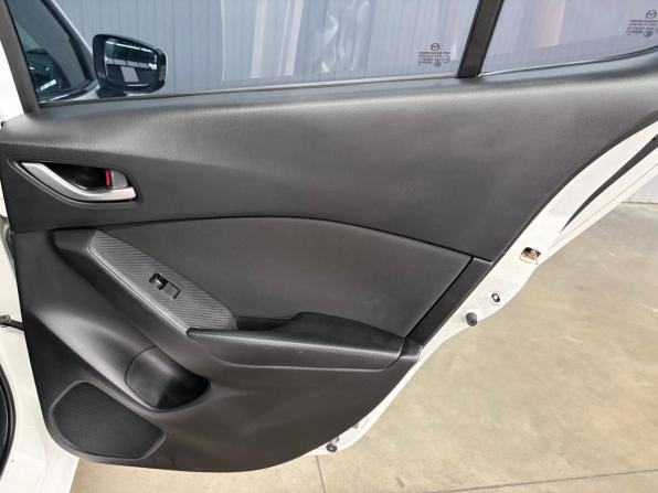Mazda 3 III (BM) с пробегом 2014 года, цена 1 127 000 рублей, 248000 км, седан, Автокод Объявления