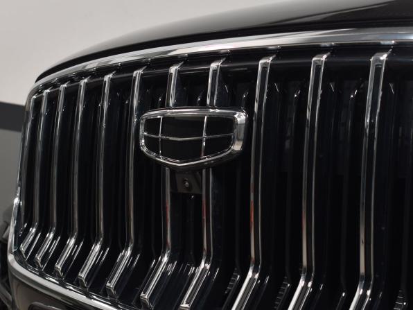 Geely Monjaro I Рестайлинг 2 с пробегом 2026 года, цена 4 030 995 рублей, 17 км, внедорожник, Автокод Объявления