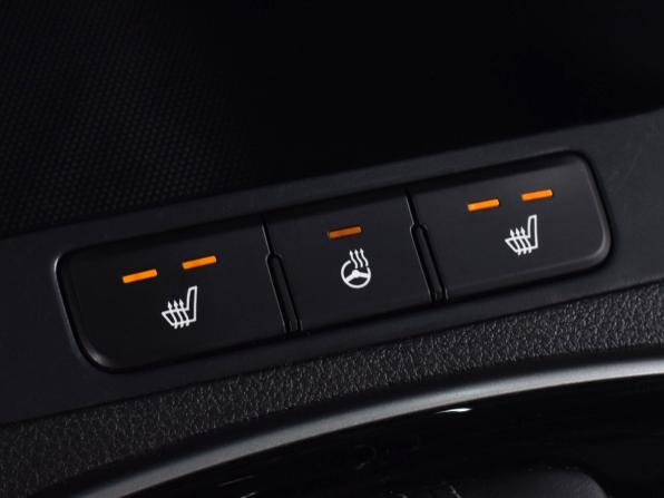 Kia Rio IV Рестайлинг с пробегом 2021 года, цена 1 849 999 рублей, 54493 км, хэтчбек, Автокод Объявления