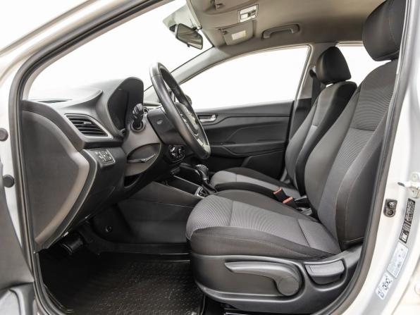 Hyundai Solaris II с пробегом 2017 года, цена 1 198 000 рублей, 172473 км, седан, Автокод Объявления