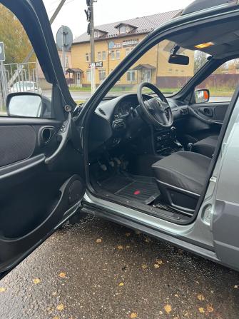 Chevrolet Niva I Рестайлинг с пробегом 2015 года, цена 560 000 рублей, 133500 км, внедорожник, Автокод Объявления