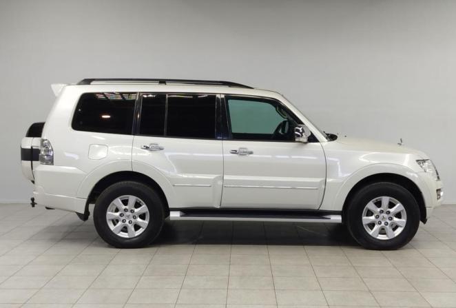 Mitsubishi Pajero IV Рестайлинг 2 с пробегом 2021 года, цена 3 070 000 рублей, 125161 км, внедорожник, Автокод Объявления
