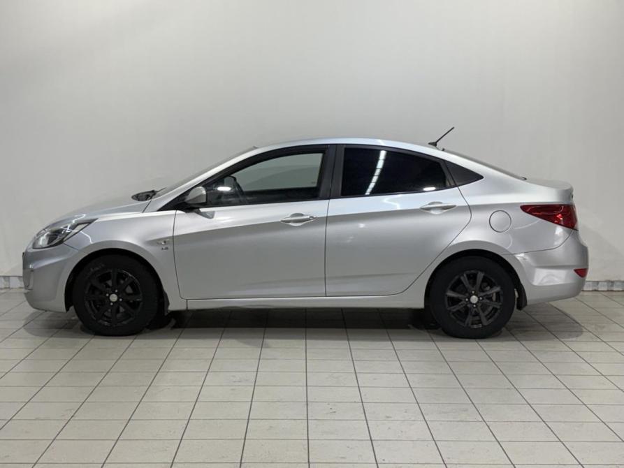 Hyundai Solaris I Курск  - изображение 2