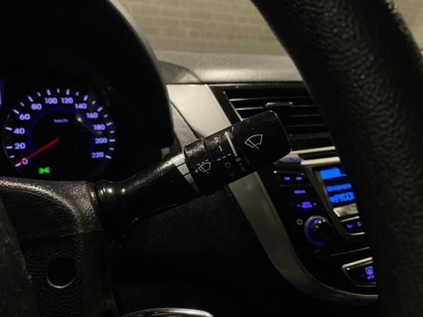 Hyundai Solaris I Рестайлинг с пробегом 2016 года, цена 990 000 рублей, 162682 км, седан, Автокод Объявления